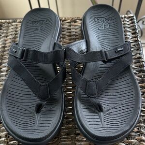 COFACE Women's Orthopedic Flip Flops. 
Size 11